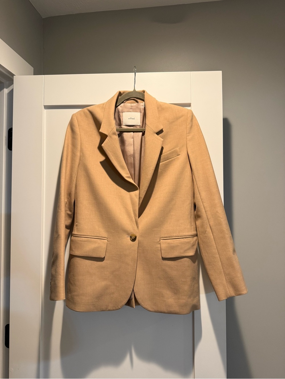 Wilfred Beige Single-Button Tailored Blazer